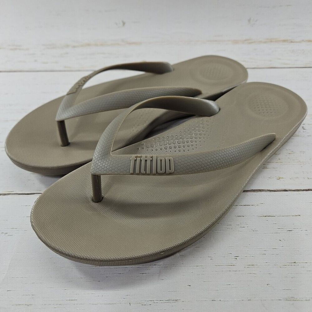 FitFlop Iqushion‎ Mens 8 Timberwolf Beige Ergonomic Flip Flops Rubber Sandal